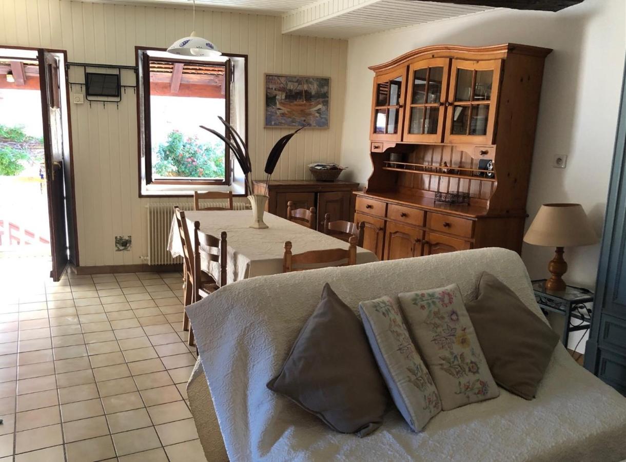 Appartement Dans La Vieille Ville, En Face Du Chateau Анси Экстерьер фото